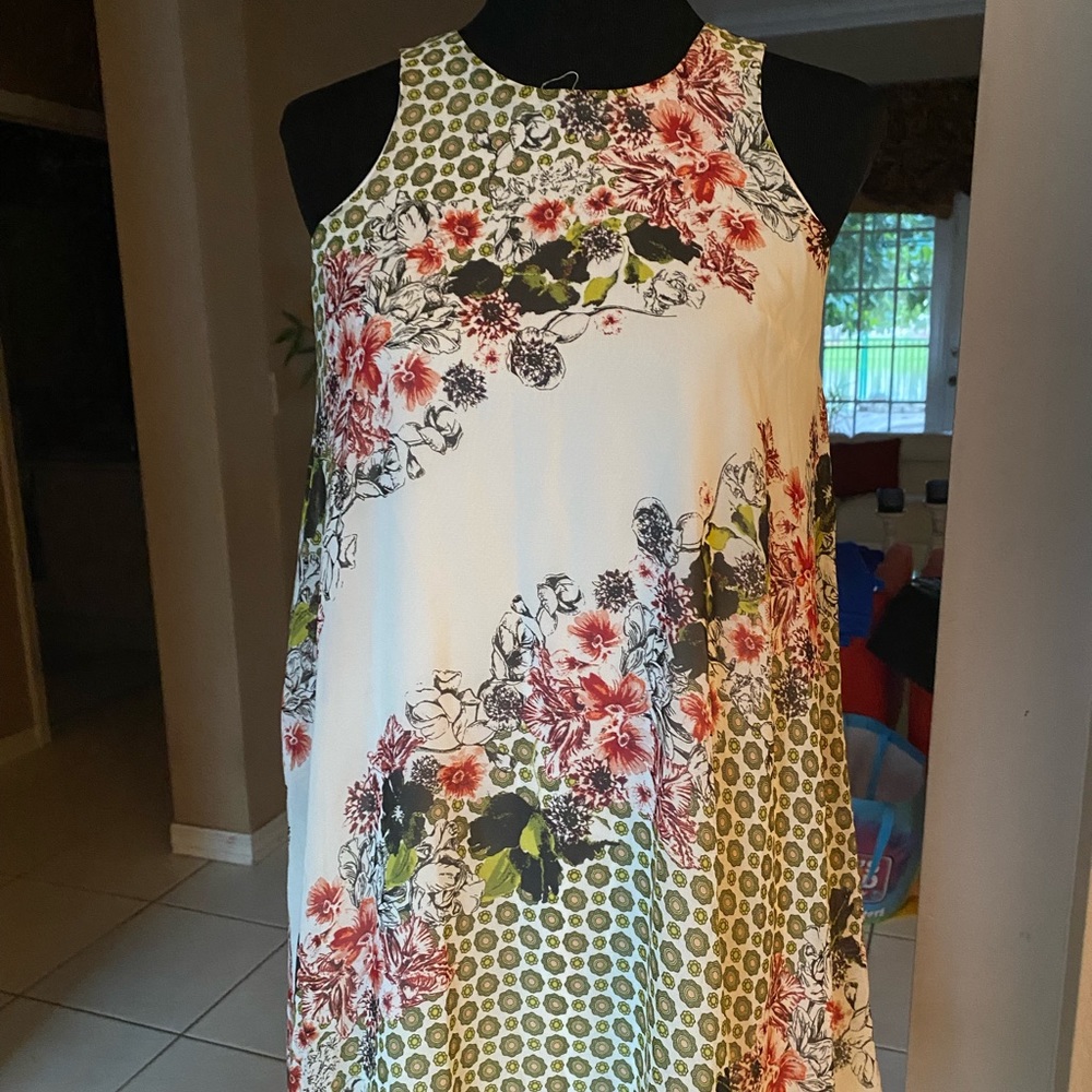 White floral flowy dress